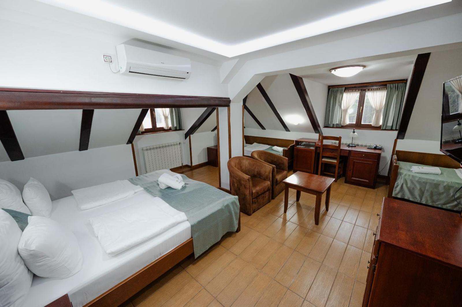Hotel Zlatiborska Noc Ужице Экстерьер фото